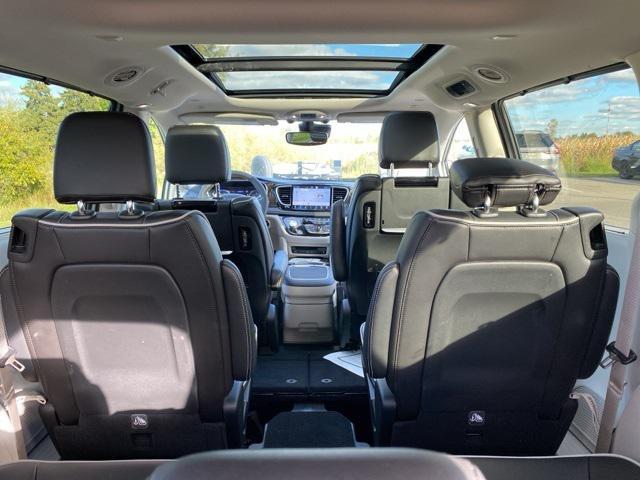 2023 chrysler pacifica limited