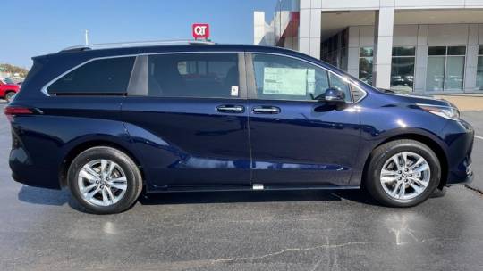 2025 Toyota Sienna
