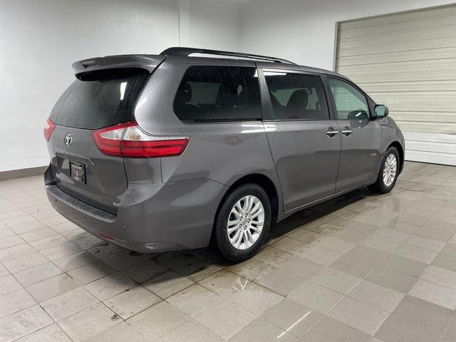 2015 toyota sienna xle