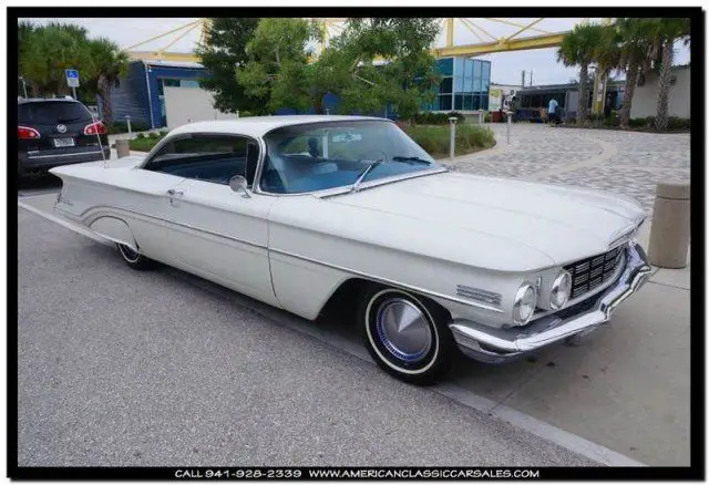 low miles very straight and clean 60 olds 88 scinicoup v-8 automatic a/c ps pb
