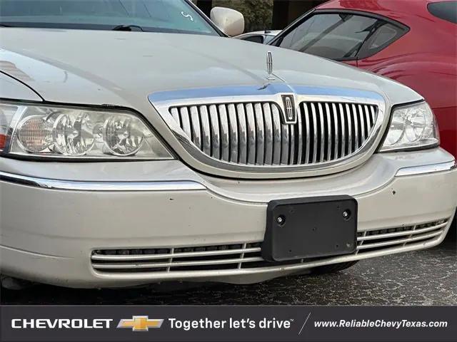 2007 lincoln town car signature