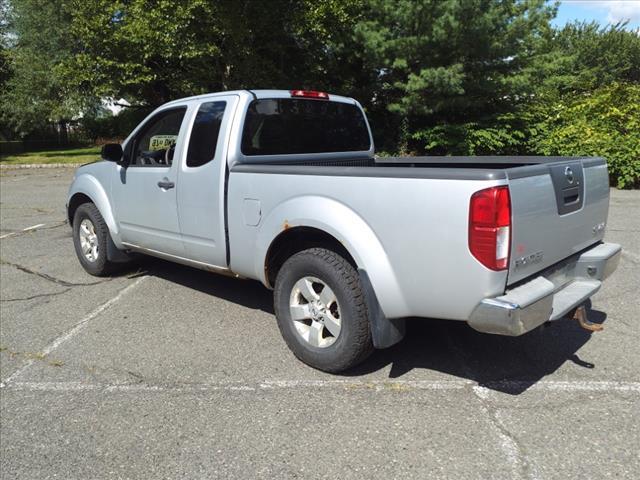 2010 nissan frontier se