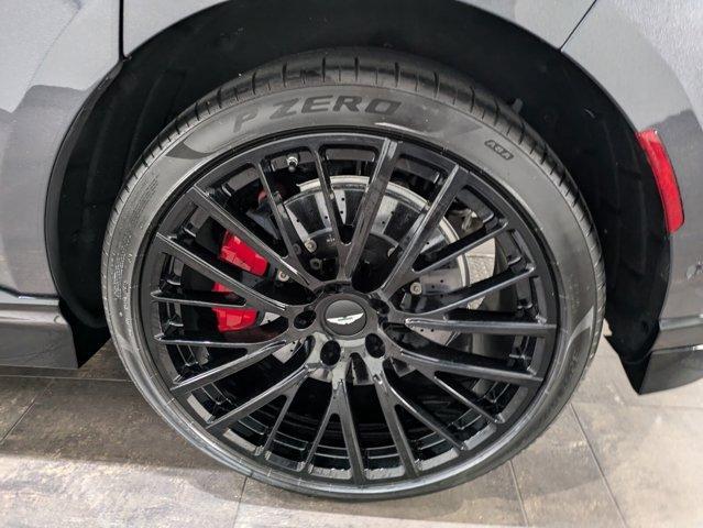 2023 aston martin dbx 707