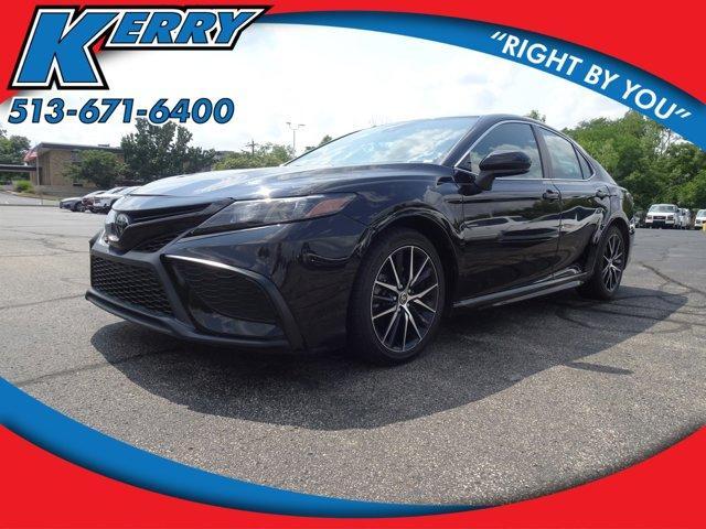2021 toyota camry se nightshade
