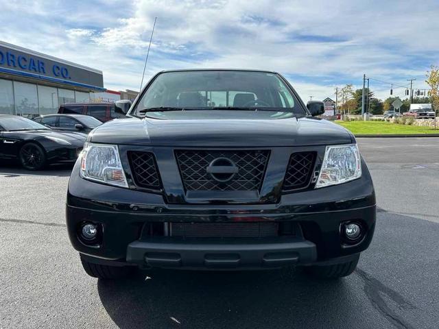 2021 nissan frontier sv