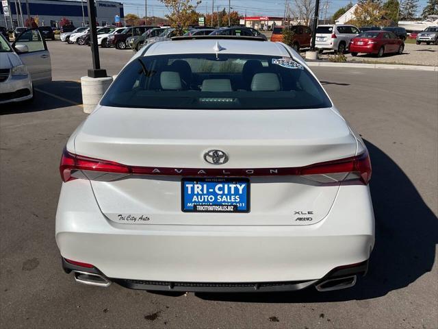 2021 toyota avalon xle