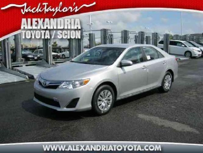 2014 toyota camry le in alexandria, va