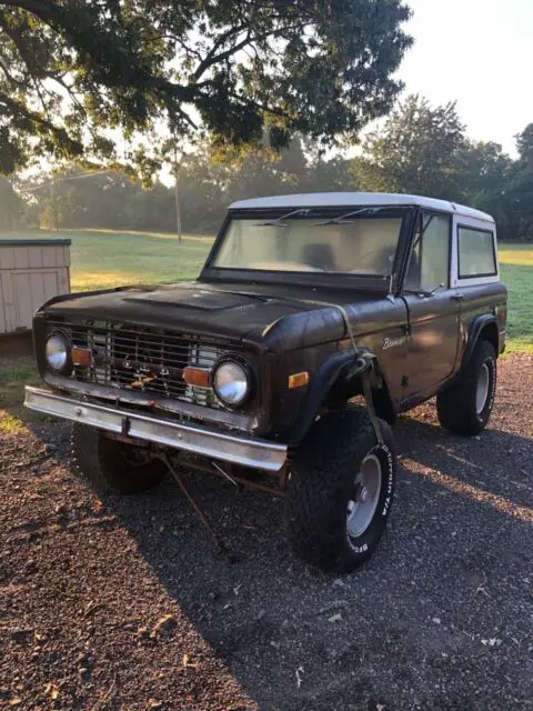 1966 ford bronco - 6cyl - 3 speed