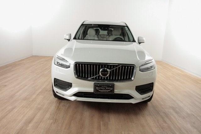 2022 volvo xc90 t6 momentum