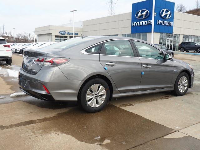 2018 hyundai sonata hybrid se se 4dr sedan for sale in triadelphia, west virginia