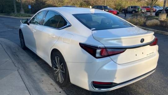 2024 Lexus ES