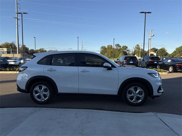 2023 honda hr-v lx