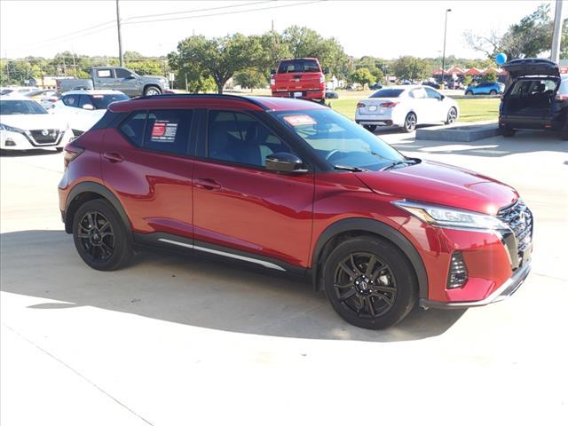 2023 nissan kicks sr