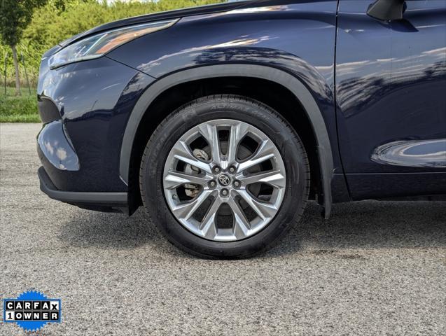 2022 toyota highlander limited