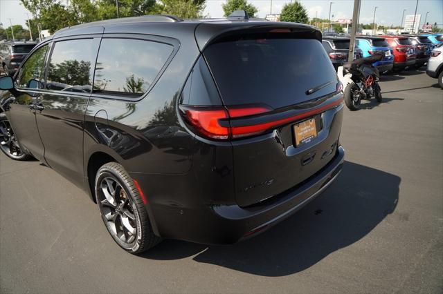 2022 chrysler pacifica limited