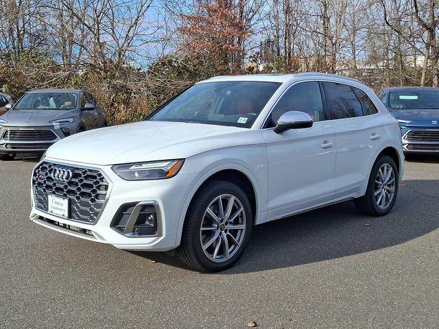 2022 audi sq5 premium plus