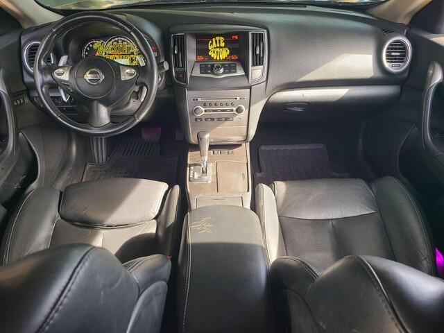 2012 nissan maxima sv