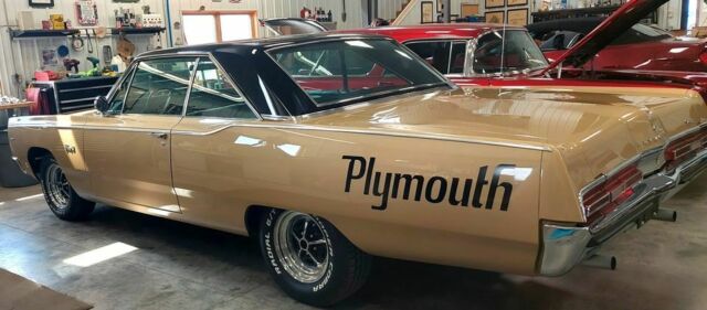 1967 plymouth fury iii 2 door hardtop