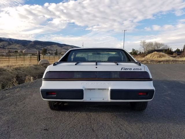 1984 pontiac fiero se 2m4 great! cond. 69k miles