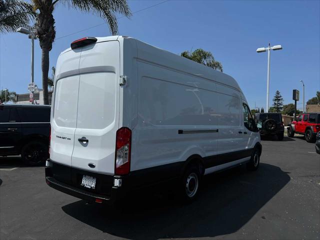 2023 ford transit-250 base
