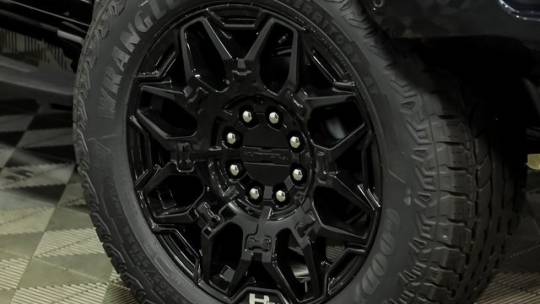2025 GMC Hummer EV