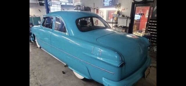 1951 ford crestline