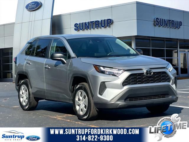 2023 toyota rav4 le