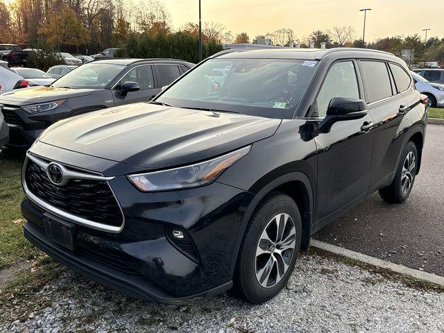 2022 toyota highlander xle