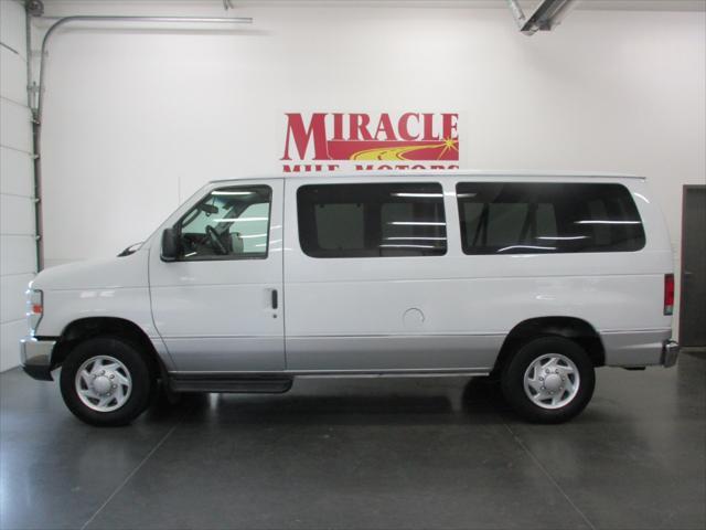 2014 ford e150 xlt