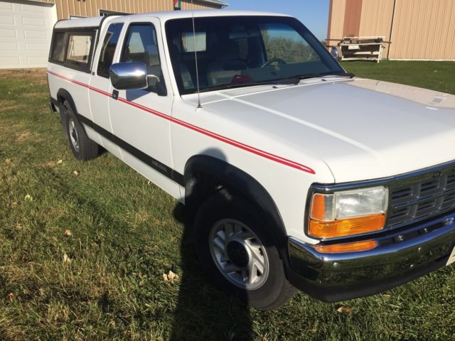 1992 dodge dakota club cab short box pickup le mint condition