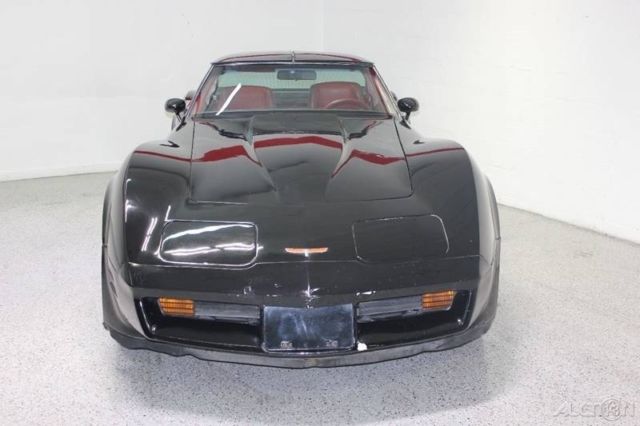1981 chevrolet corvette stingray t-top automatic 5.7l v8 automatic
