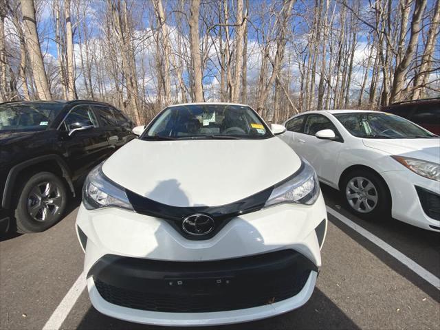2021 toyota c-hr le