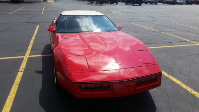 1989 corvette convertible / automatic / excellent / only 6,500 original miles!
