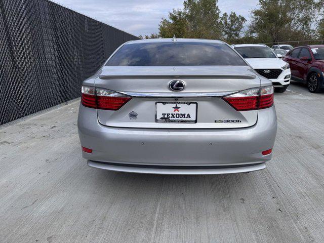 2015 lexus es 300h base