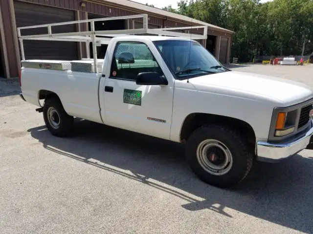 1995 gmc sierra 2500 standard cab pickup truck with 8 foot bed, rwd