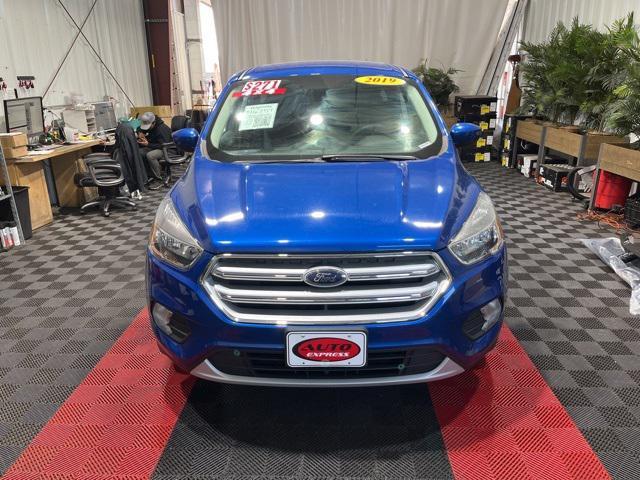 2019 ford escape se