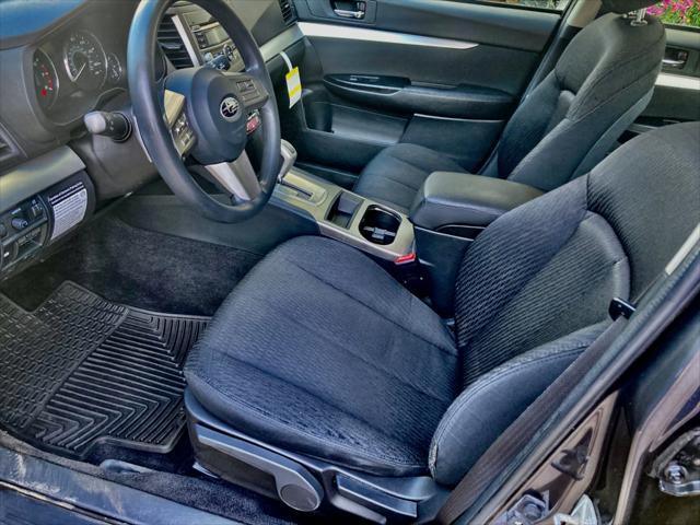 2010 subaru outback 2.5 i