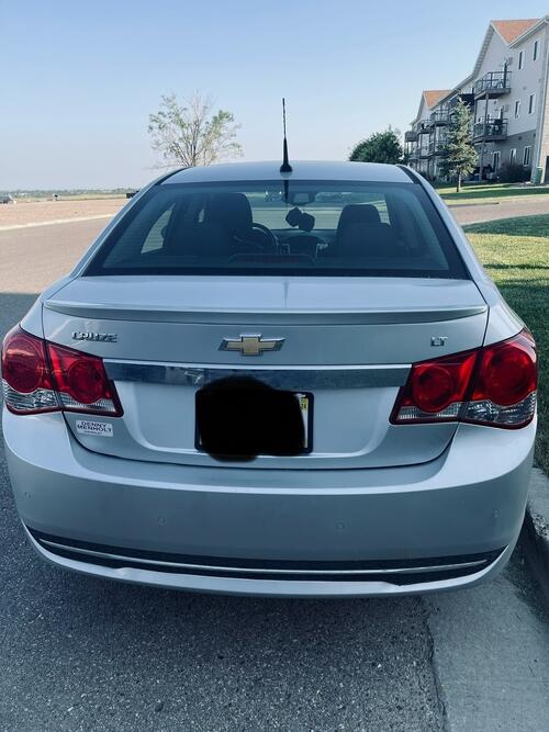 2013 chevy cruze lt i4 turbo**********my bf is selling his car and its a great fir