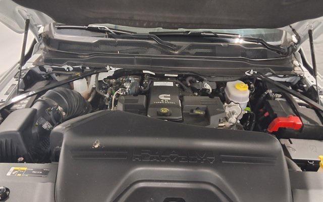 2023 ram 3500 big horn crew cab 4x4 6'4' box