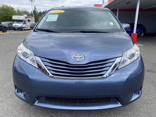 2015 toyota sienna in milwaukee, wisconsin