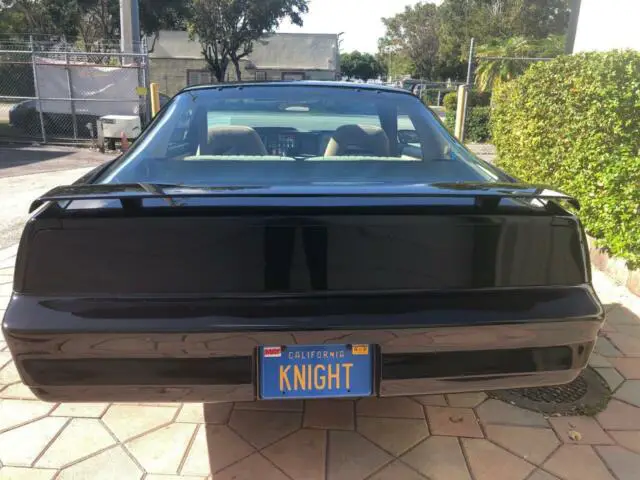 1983 trans am knight rider kitt autopgraphed by david hasselhoff