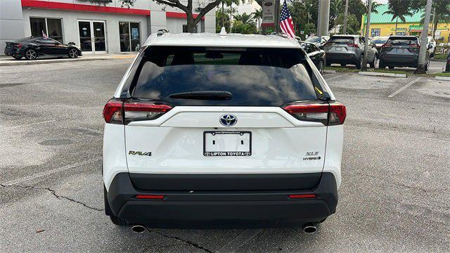 2024 toyota rav4 hybrid xle