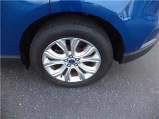 2021 Ford Edge titanium