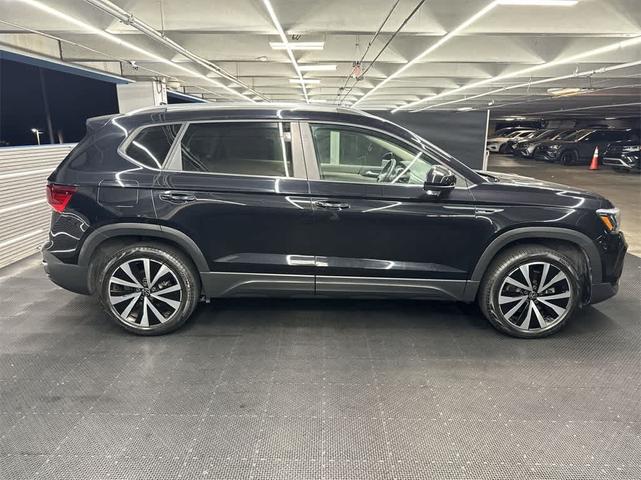 2022 volkswagen taos 1.5t se