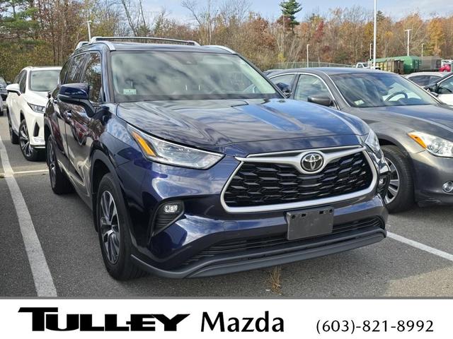 2021 toyota highlander xle