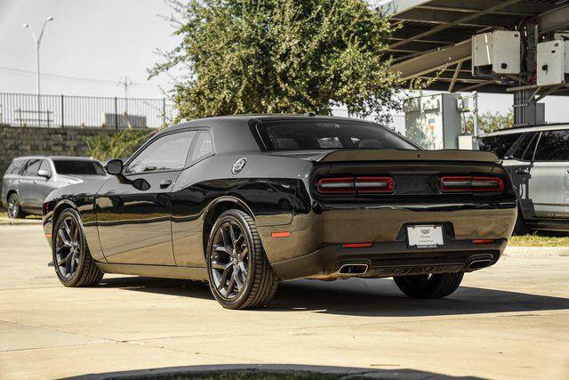 2022 dodge challenger gt