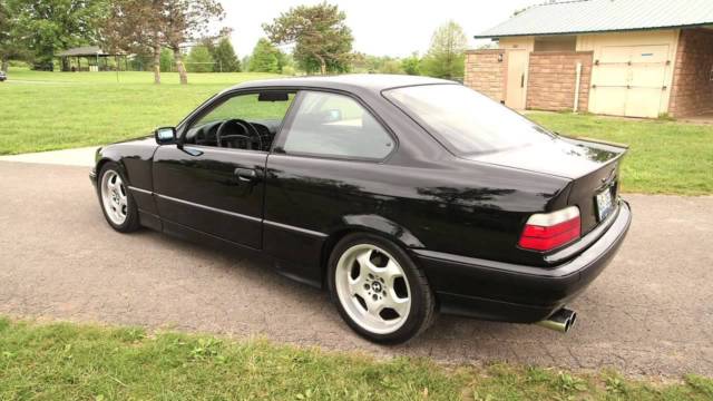 amazing condition low milage 325is bwm
