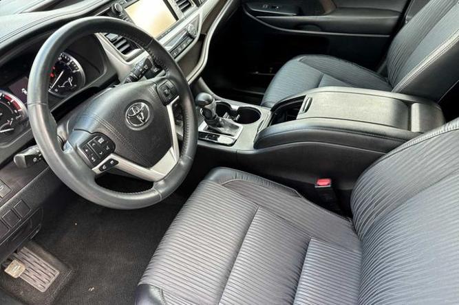 cpo 2016 toyota highlander le plus v6 4d sport utility