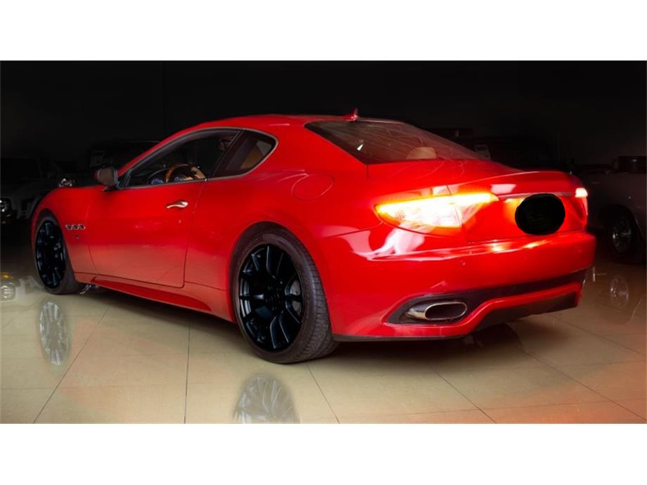 2010 maserati granturismo