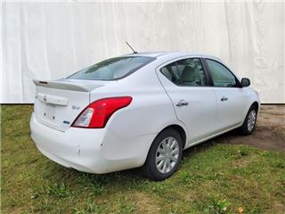 2013 Nissan Versa 1.6 sv